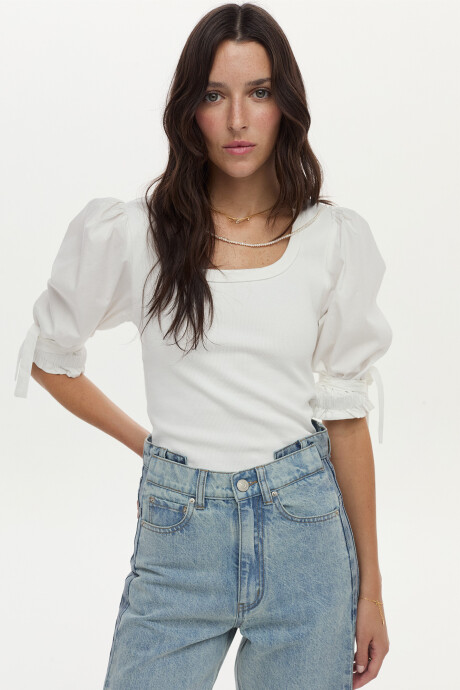 Top Winona Blanco