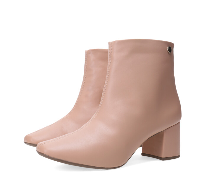 Bota HOLY con taco mediano Nude
