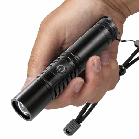 Linterna Recargable Arye 988 con Foco Zoom Linterna Recargable Arye 988 con Foco Zoom