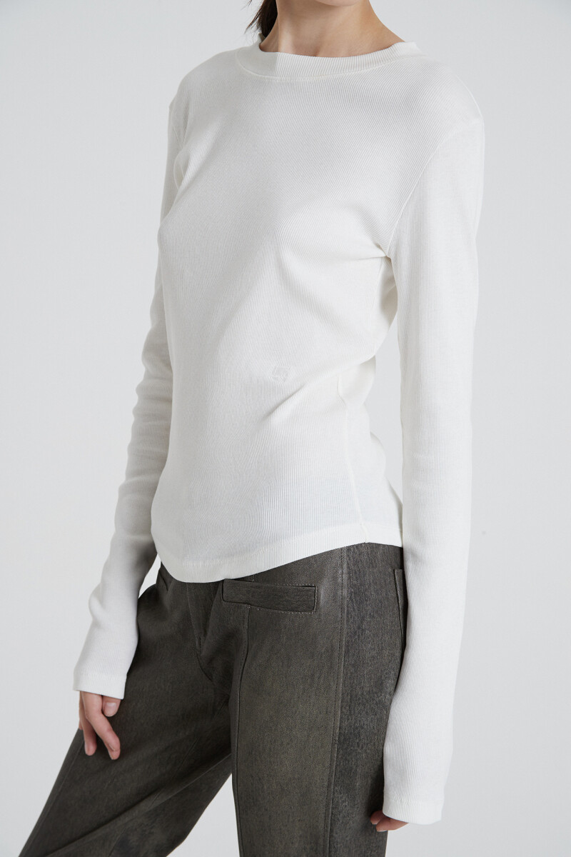 REMERA ML DESPINA Crudo