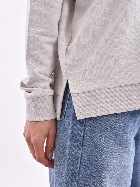 SWEATSHIRT WITH SIDE CUTS HIELO