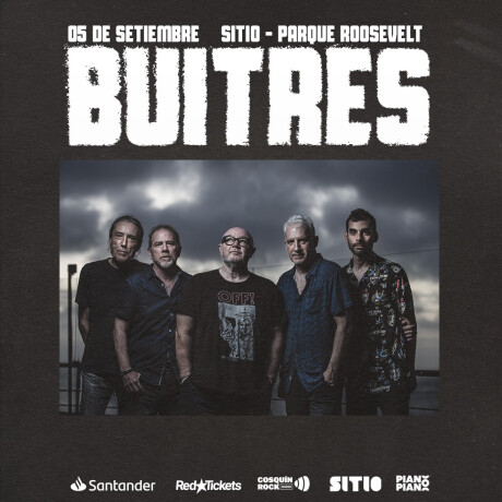 BUITRES en SITIO Campo de pie