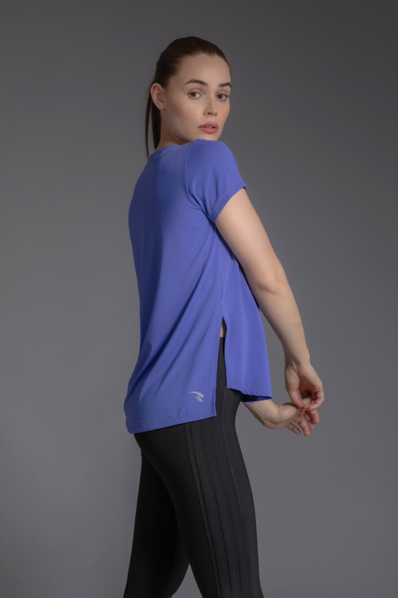 Remera Deportiva. - Lila 