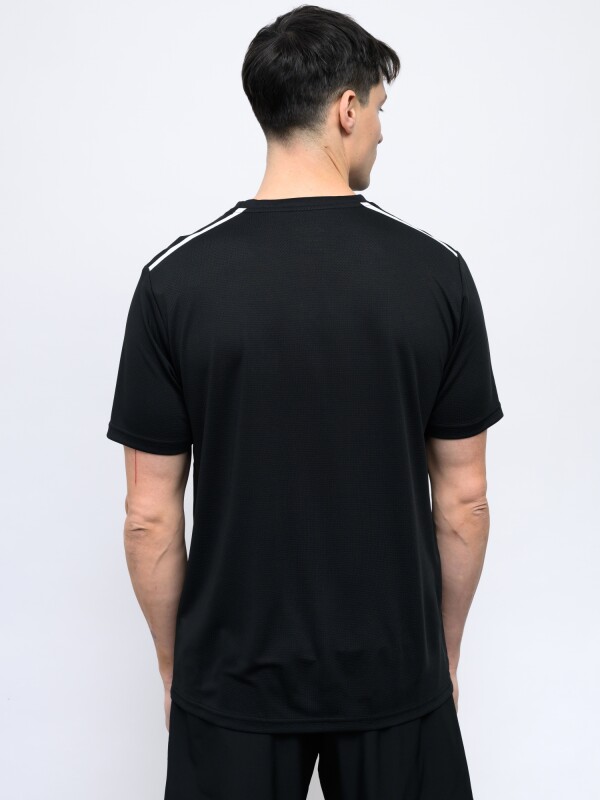 REMERA BOLT Umbro Hombre 029