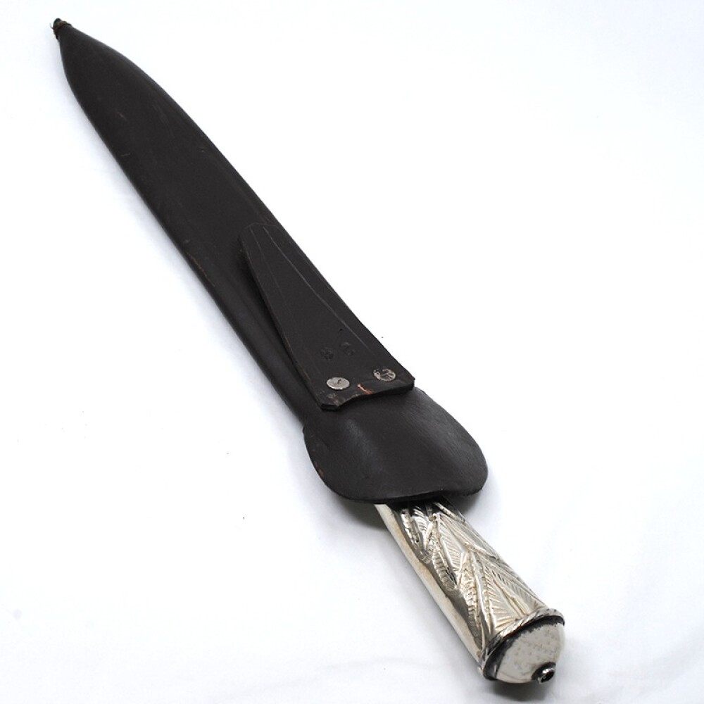 Cuchillo cabo de plata Frank Wenk Solinger. Usado Cuchillo cabo de plata Frank Wenk Solinger. Usado