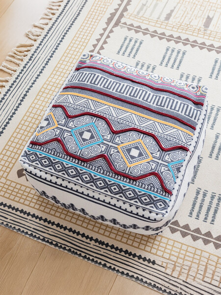 PUFF CUADRADO TEXTIL ETNICO BORDO BORDEAUX