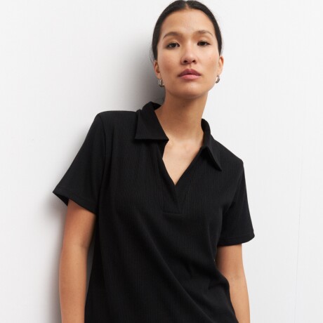 REMERA POLO Negro