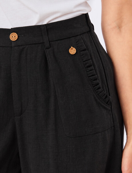 SHORT DE LINO CON VOLADO Negro