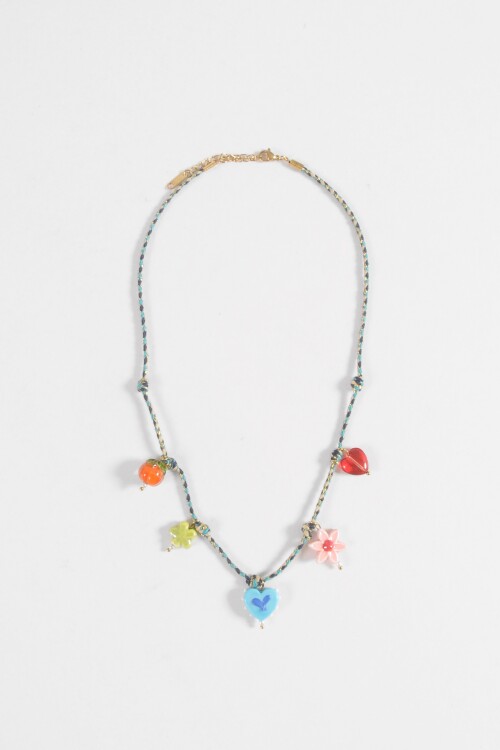 Collar cordón multiples dijes de vidrio y acero verde