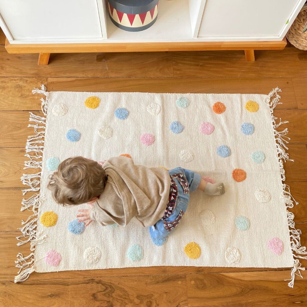 Alfombra Con Puntos 80 X100cm 