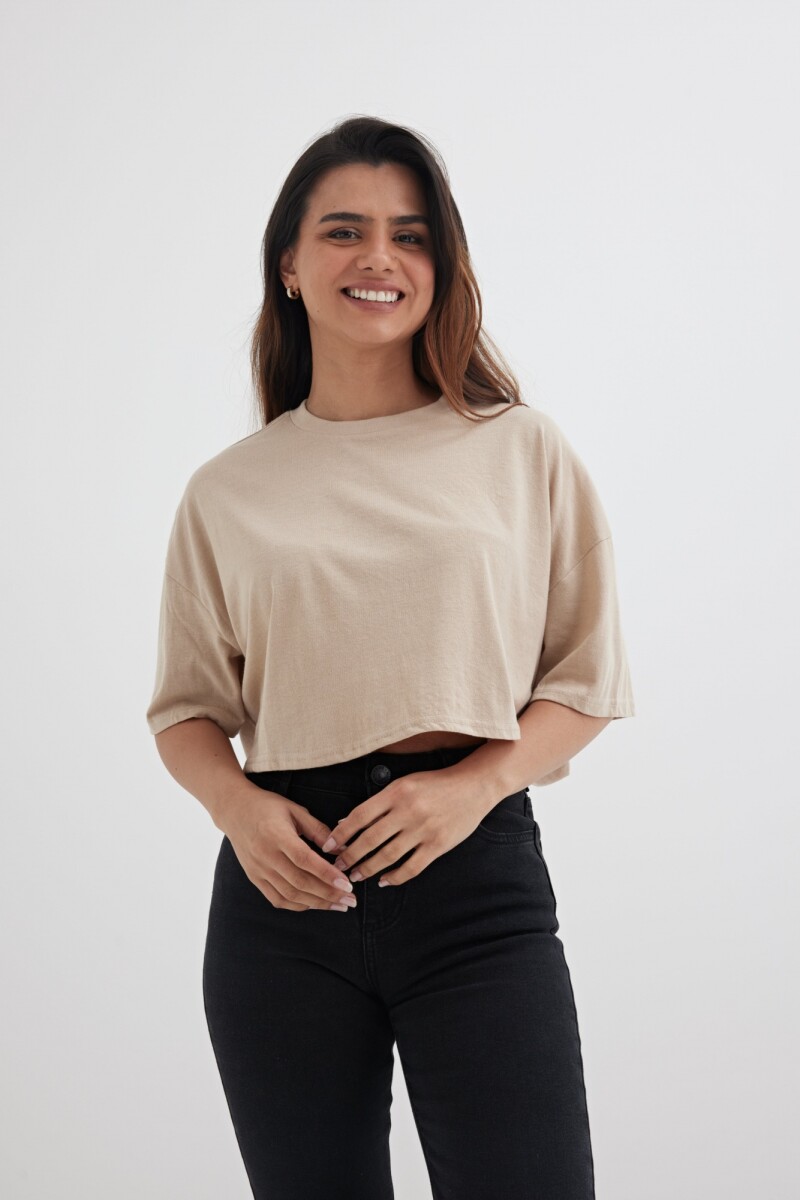 Remera oversized cropped - Beige 
