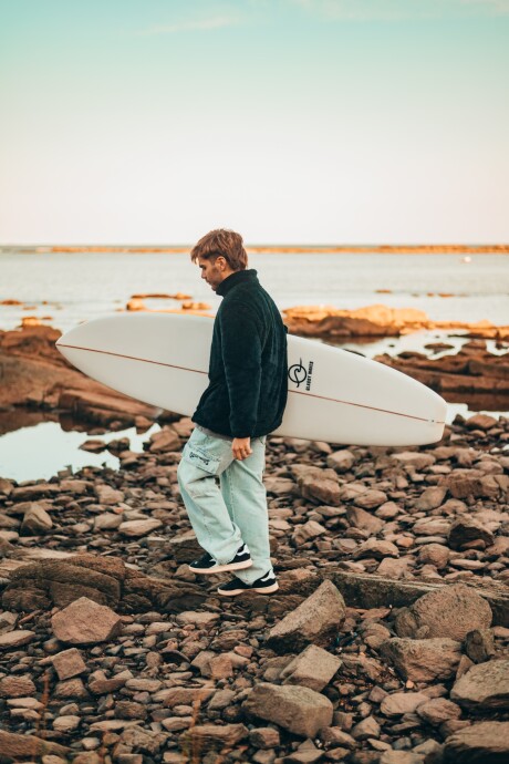 Buzo Frost / Negro U