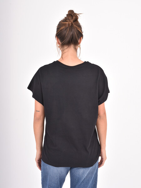 REMERA LIBE NEGRO