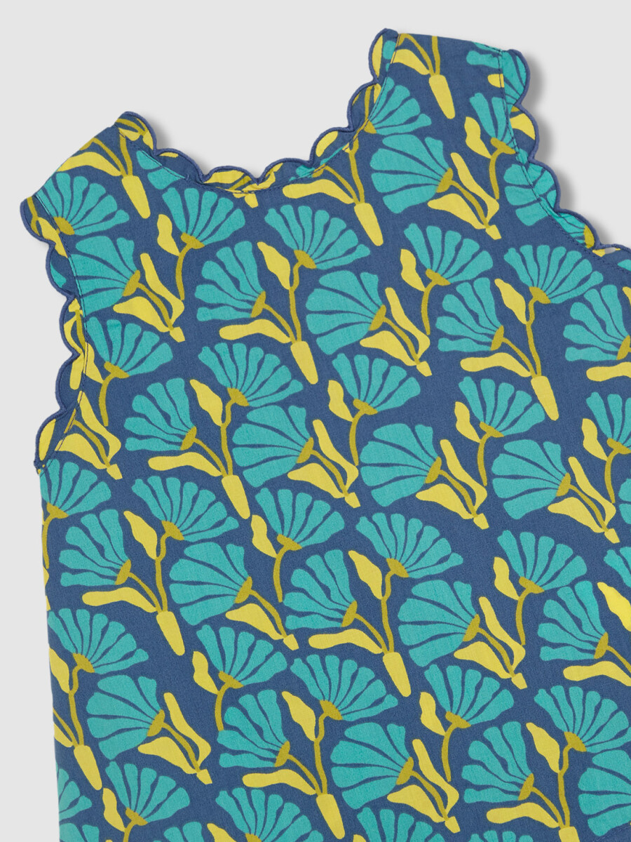 Vestido De Flores Con Lazo Azul