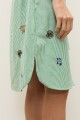 Vestido rayado con bordado verde