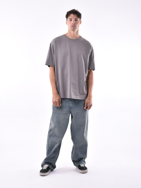 REMERA DEN GRIS OSCURO