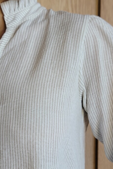 Blusa Copenhague Raya Beige fina