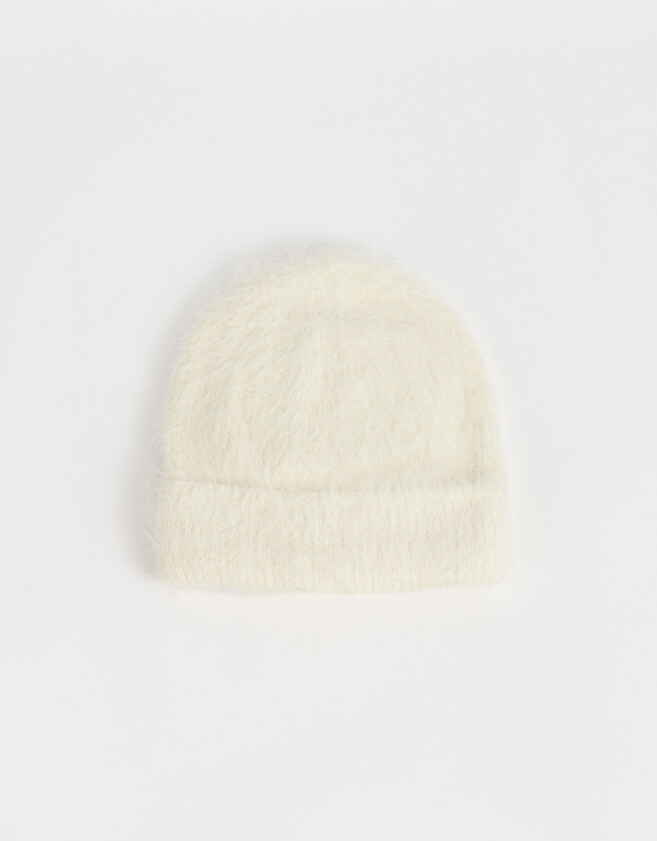 Gorro Romántico Gorro Efecto Peluche - Blanco Crudo