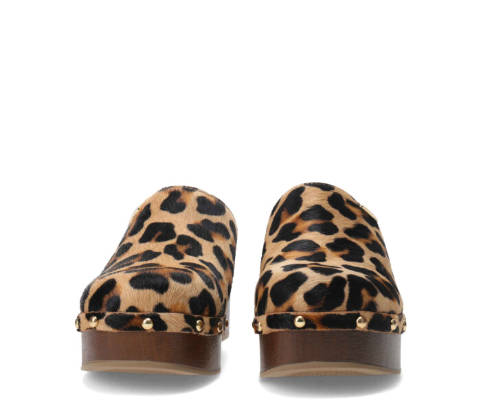 Zapato tipo zueco Leopardo