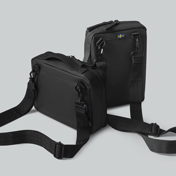 Bolso Gastón Luga Dash Horizontal Vertical Impermeable Color Negro