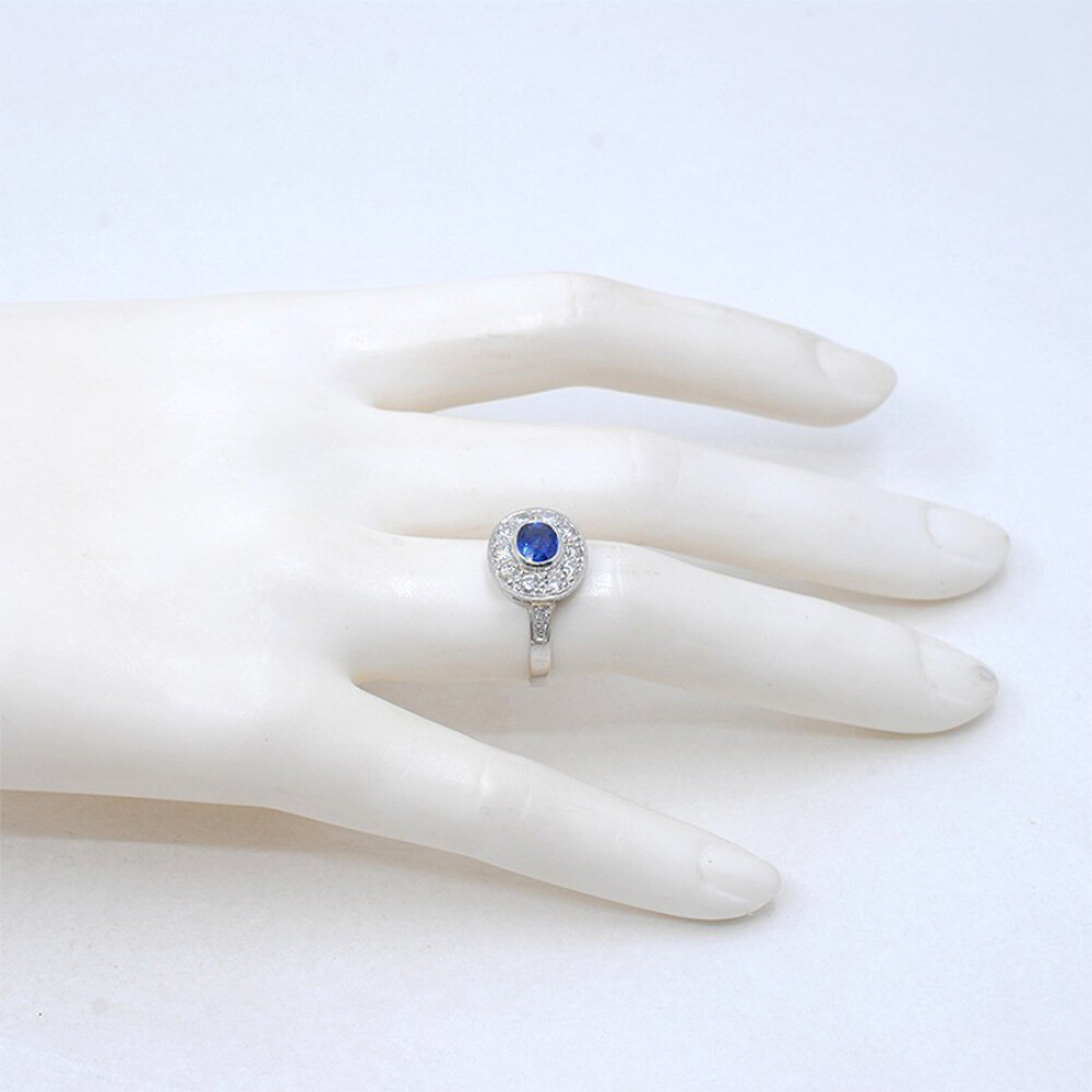 Anillo Nuevo Estilo Antiguo, Platino, Brillantes Y Zafiro Anillo Nuevo Estilo Antiguo, Platino, Brillantes Y Zafiro