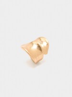 Anillo Cruzado Con Relieve dorado