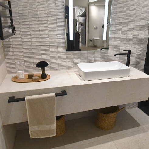 Toallero De Baño Negro Mate En Barra 50Cm Noken 000