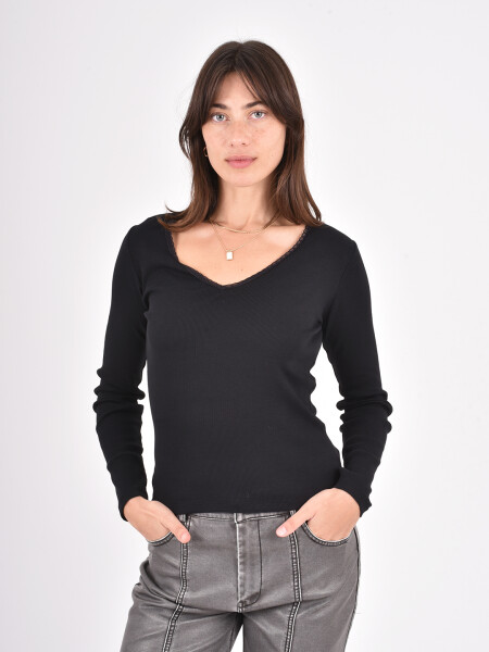 REMERA PREYA NEGRO