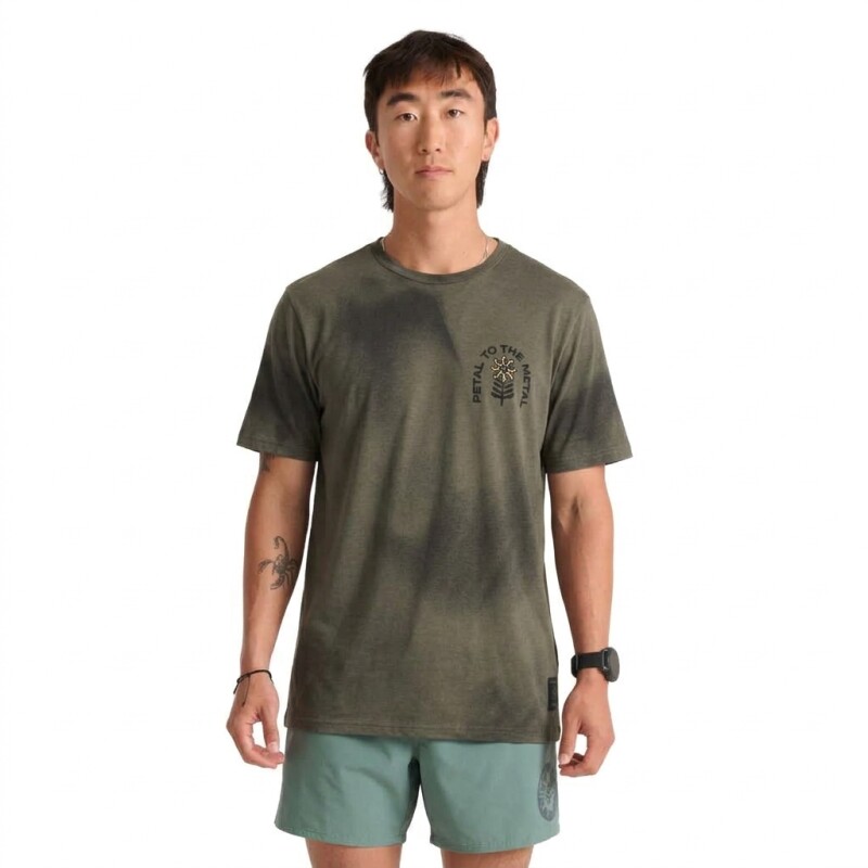 Remera Roark Mathis Tie Dye - Verde Remera Roark Mathis Tie Dye - Verde