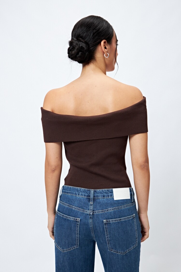 TOP LEONELA Chocolate