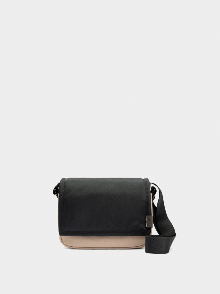 Bolso Bandolera Color Block De Nylon negro
