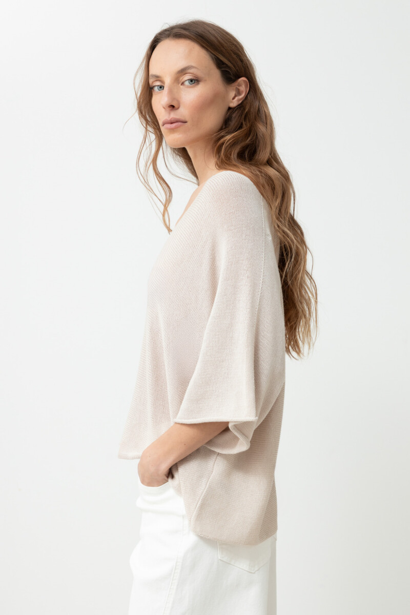 Sweater oversized escote V beige
