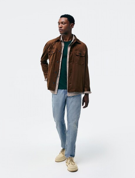 CAMISETA BÁSICA UNISSEX REGULAR WORLD VERDE