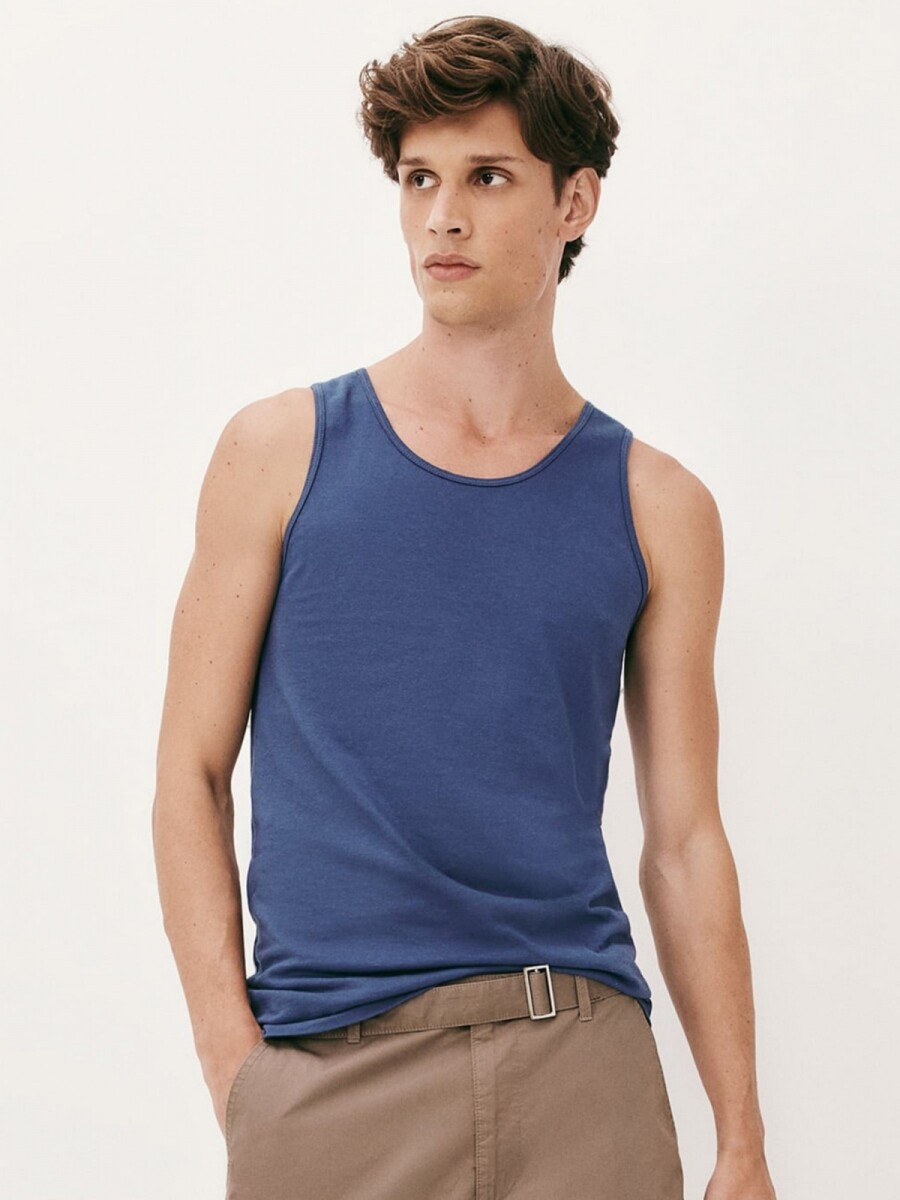 MUSCULOSA BÁSICA MASCULINA MODELO SLIM - AZUL 