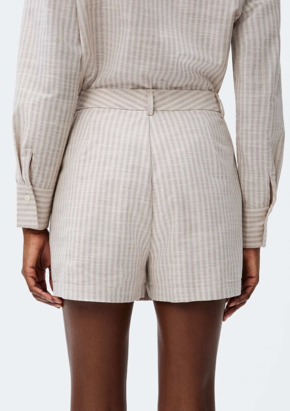 SHORTS SAIA FEM CENIZA