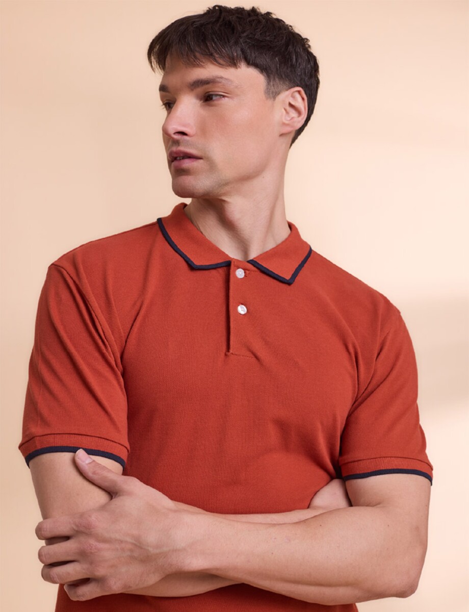 520976 REMERA HARRINGTON LABEL Rojo