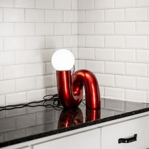 Lámpara de mesa Frida roja