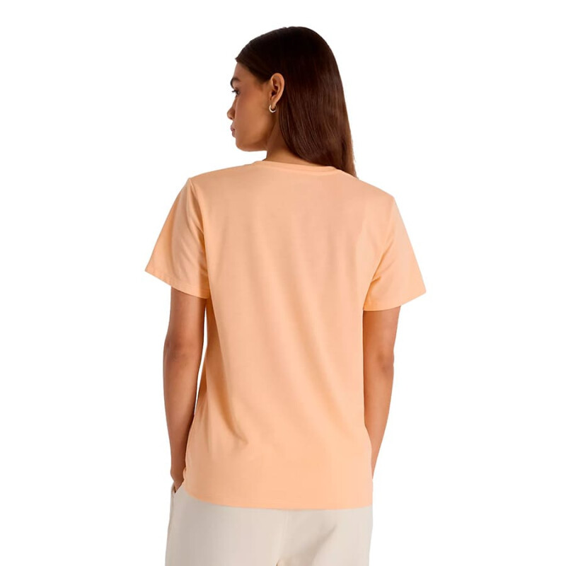 Remera New Balance Sport Essentials de Mujer - WT41190PRE Durazno