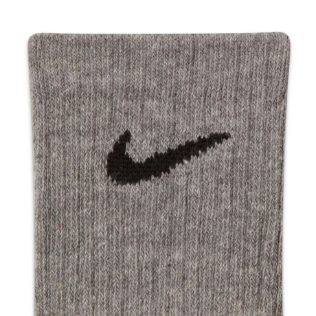 Medias Nike Everyday Ltwt Media larga 3-Pack Unisex multicolor