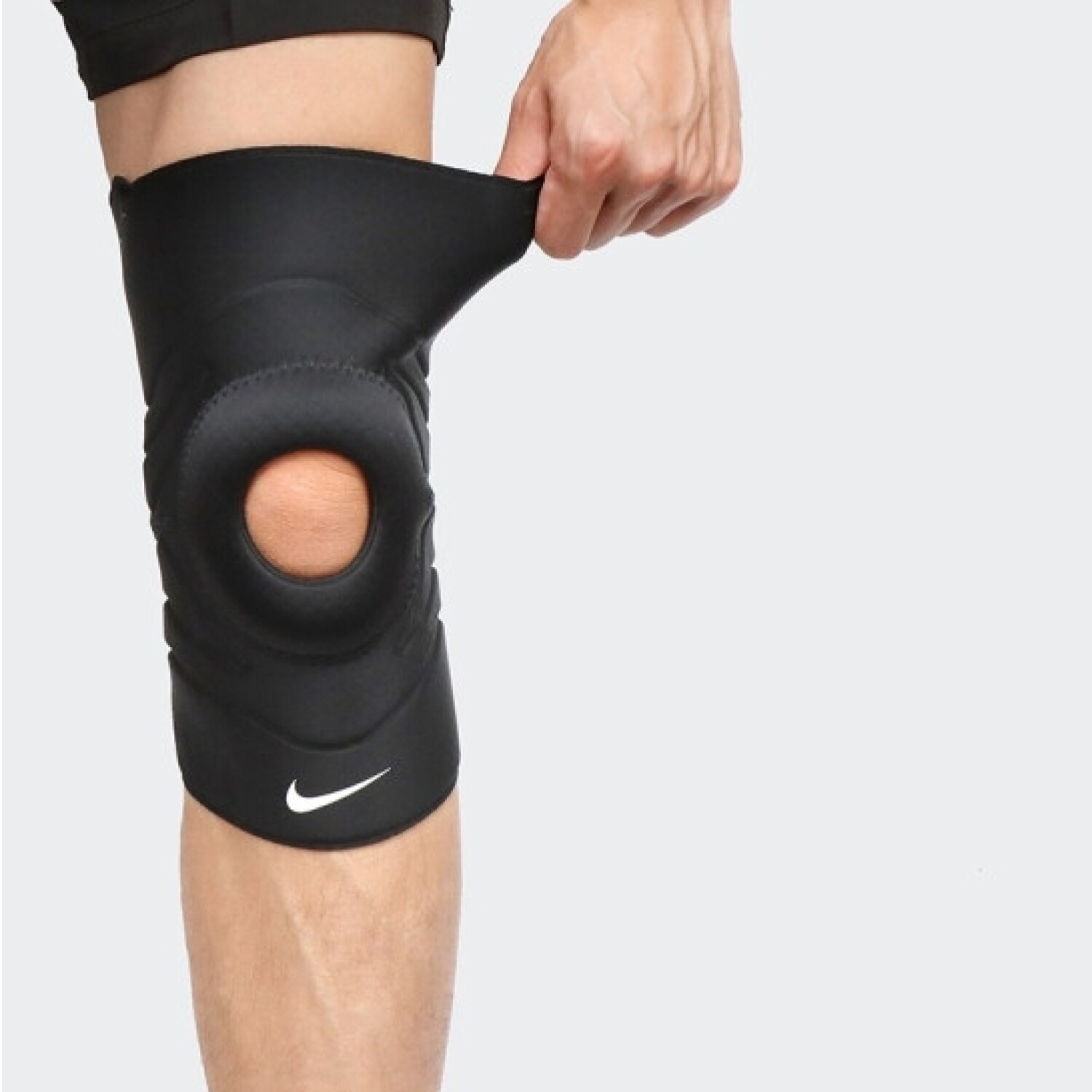Nike Pro Combat 2.0 Open Knee Sleeve Black