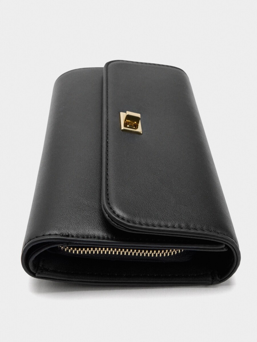 Cartera Lisa Con Solapa negro