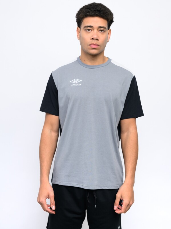 REMERA CUTS Umbro Hombre 025