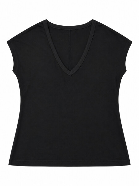 REMERA NURIA NEGRO.