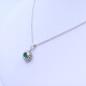 Colgante oro 18k blanco con esmeralda y brillantes. Colgante oro 18k blanco con esmeralda y brillantes.