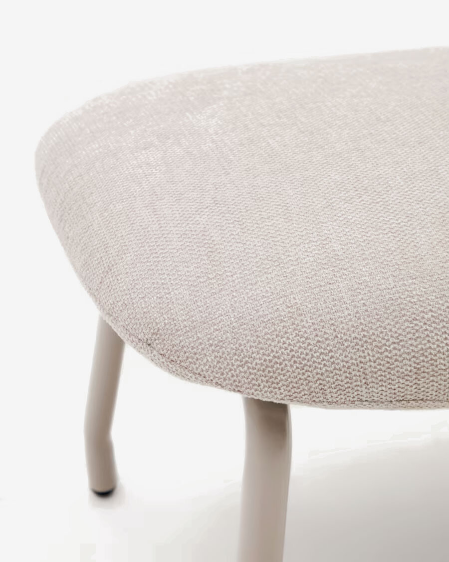 Reposapiés Belina de chenilla beige con reposapiés y acero con acabado blanco