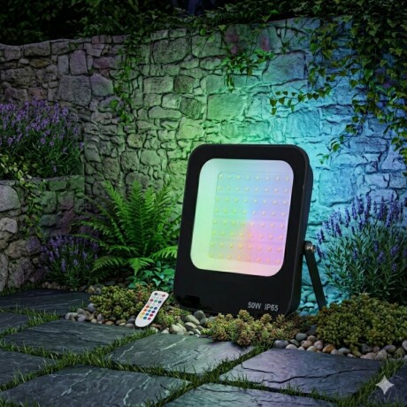 Foco Led Slim 50W RGB Multicolor a control remoto Foco Led Slim 50W RGB Multicolor a control remoto