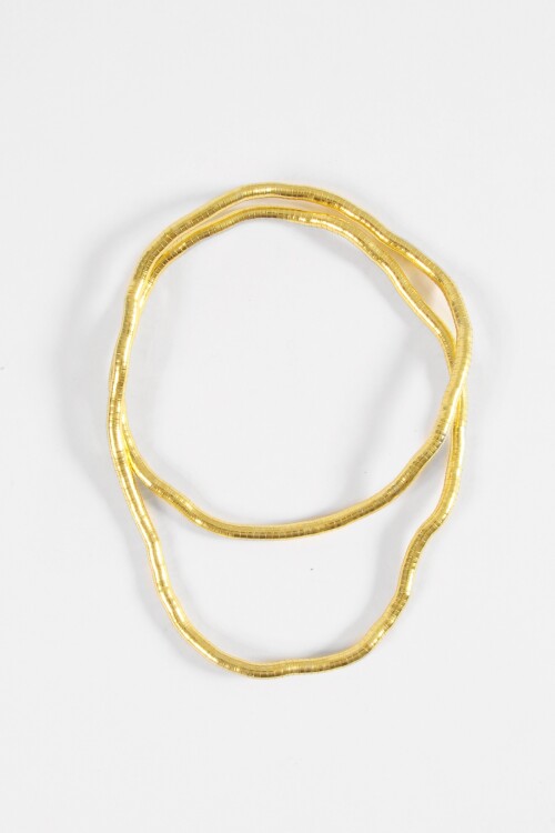 Collar moldeable metal dorado