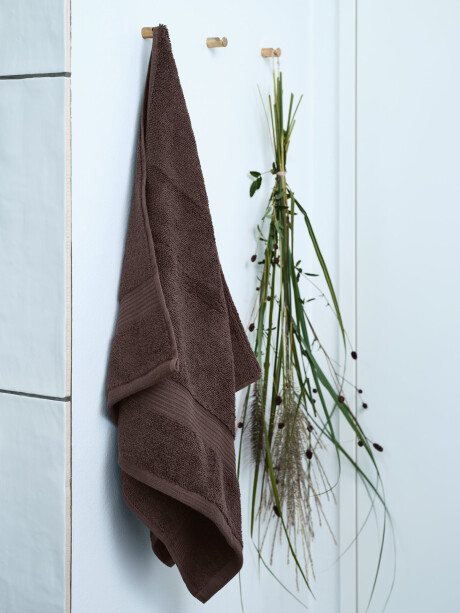 Toalla de baño KARLSTAD 70x140 marrón osc Toalla de baño KARLSTAD 70x140 marrón osc