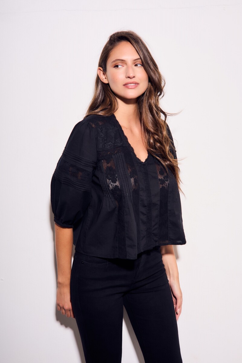 Blusa Encaje Bordados Negro