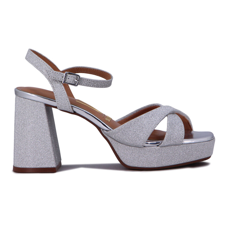 Vizzano Sandalia Tira Cruzada C/pulsera Taco Cuadrado Plata